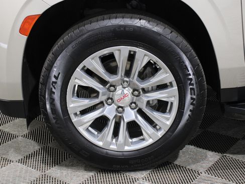 Used 2023 GMC Yukon Denali w/ LPO, Floor Liner Package AWD/4WD image 43