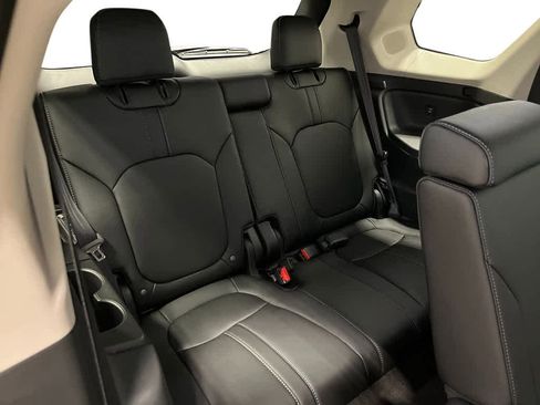 New 2026 Honda Pilot Touring image 28