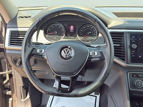 Used 2019 Volkswagen Atlas SE FWD image 28