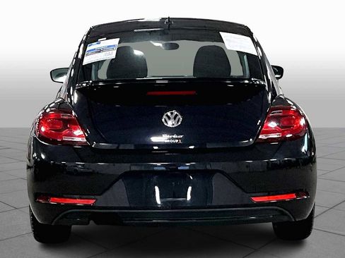 Used 2018 Volkswagen Beetle 2.0T S image 4