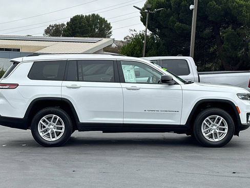 Used 2023 Jeep Grand Cherokee L Laredo w/ Luxury Tech Group I AWD/4WD image 3