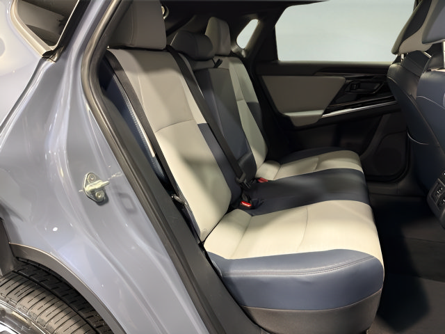 Used 2023 Subaru Solterra AWD image 29