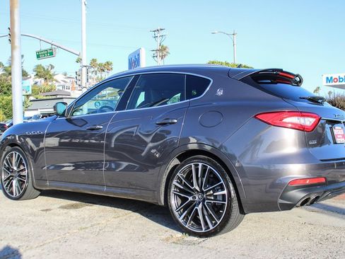 Used 2020 Maserati Levante GTS AWD/4WD image 3