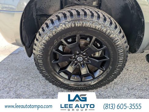 Used 2019 Nissan Frontier SV w/ Value Truck Package AWD/4WD image 9