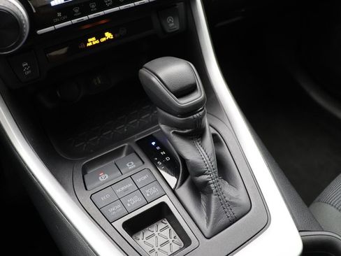 Used 2024 Toyota RAV4 LE image 23