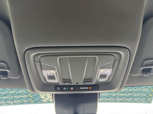 Used 2024 GMC Sierra 1500 Elevation image 27