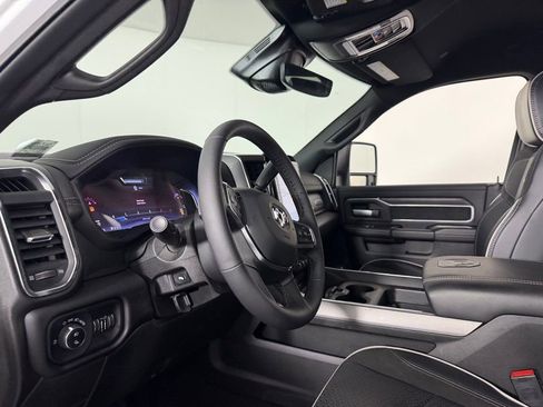 Used 2025 RAM 2500 Laramie image 22