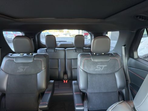 New 2026 Ford Explorer ST image 25