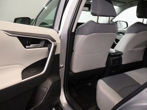 Used 2024 Toyota RAV4 XLE image 29