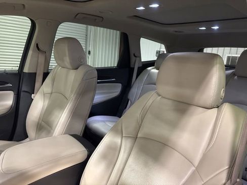 Used 2020 Buick Enclave Premium w/ Sun and Sites Package image 16