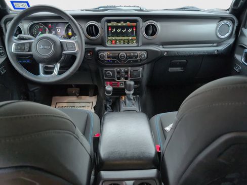 Used 2023 Jeep Wrangler Unlimited Rubicon 4xe image 12