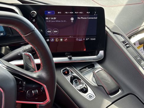 Used 2023 Chevrolet Corvette Stingray Convertible image 29