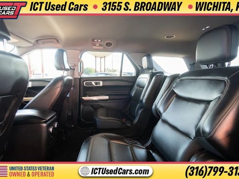 Used 2022 Ford Explorer XLT w/ Equipment Group 202A AWD/4WD image 13