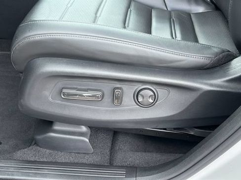 Used 2024 Honda CR-V EX-L image 10