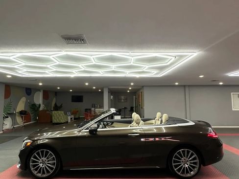 Used 2018 Mercedes-Benz C 300 Cabriolet image 5