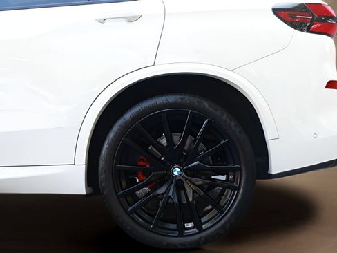Used 2024 BMW X5 xDrive40i w/ M Sport Package AWD/4WD image 7