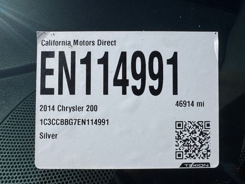 Used 2014 Chrysler 200 Touring FWD image 16