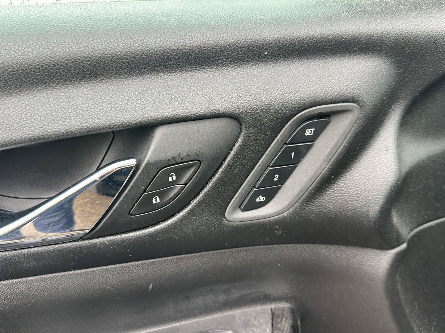 Used 2018 GMC Acadia SLT AWD/4WD image 10