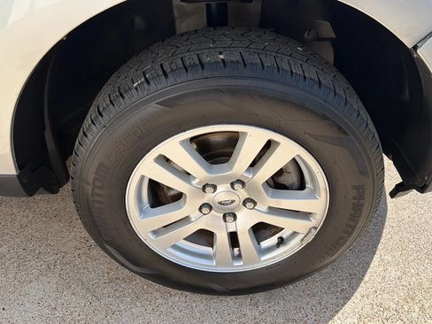 Used 2010 Ford Edge SE FWD image 15