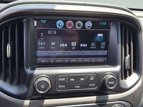 Used 2016 Chevrolet Colorado Z71 AWD/4WD image 12