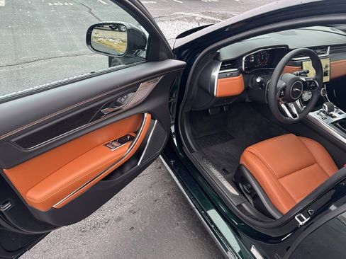 Used 2024 Jaguar XF R-Dynamic SE image 11