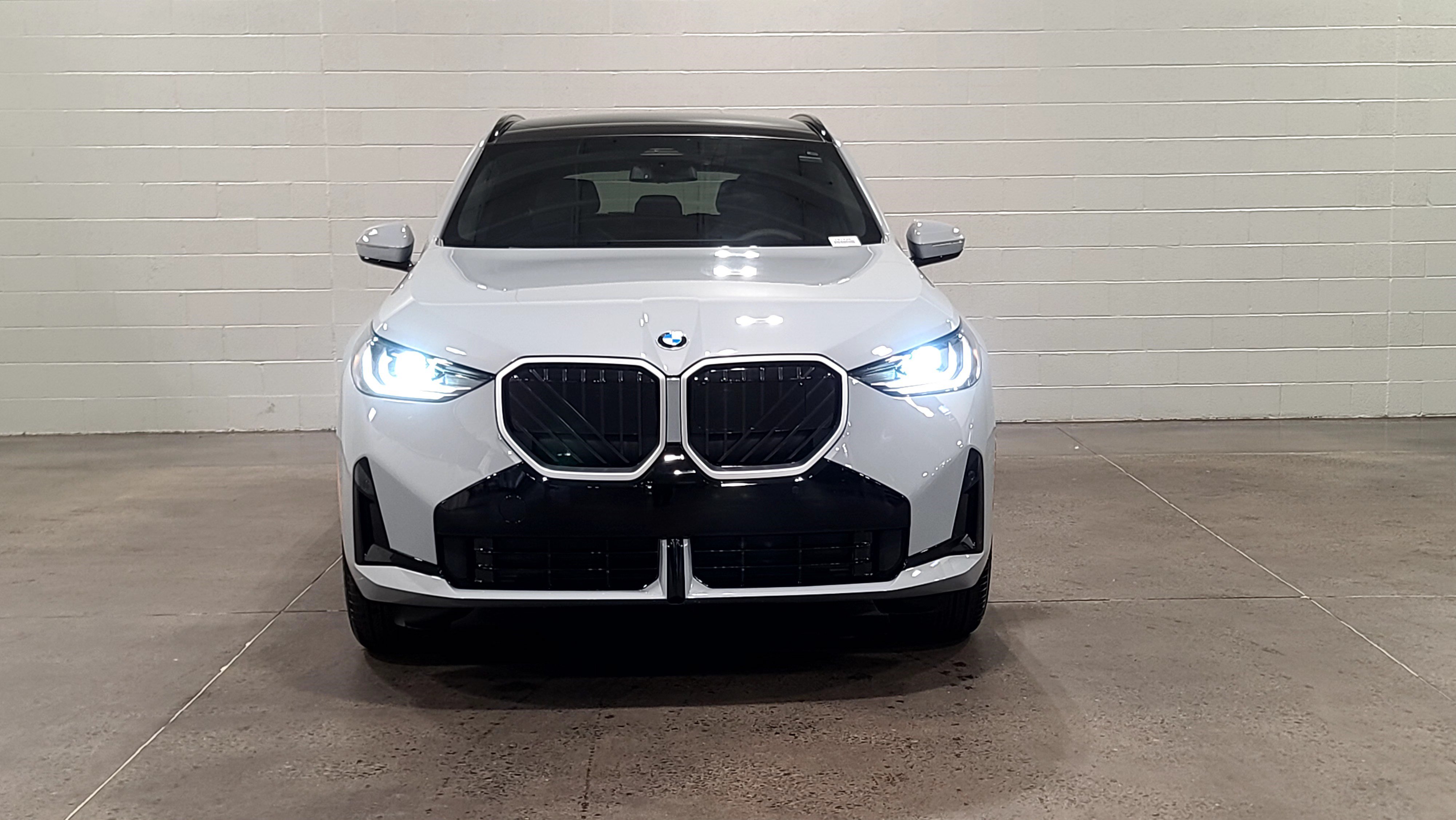 Used 2026 BMW X3 xDrive30i w/ M Sport Package AWD/4WD image 2