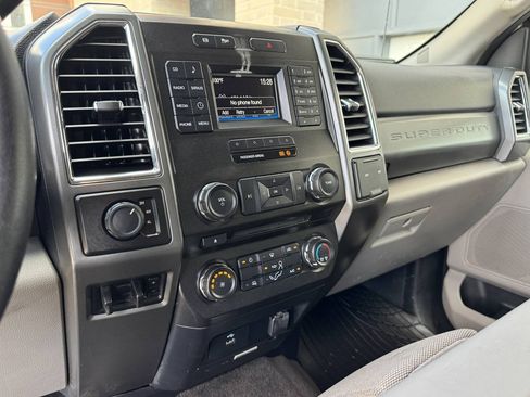 Used 2017 Ford F250 XLT AWD/4WD image 28