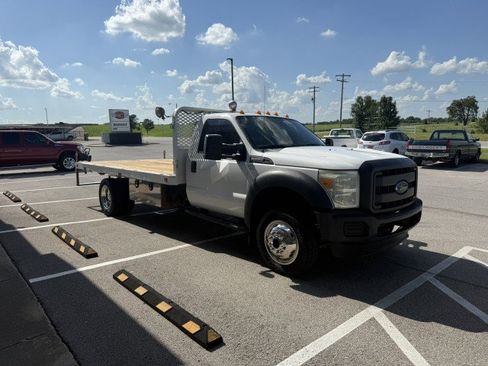 Used 2015 Ford F550 4x4 Regular Cab Super Duty image 3