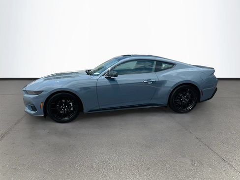Used 2024 Ford Mustang Coupe RWD image 4