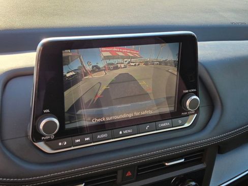 Certified 2026 Nissan Rogue SV image 27