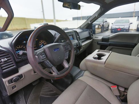 Used 2016 Ford F150 XL w/ Equipment Group 101A Mid image 4