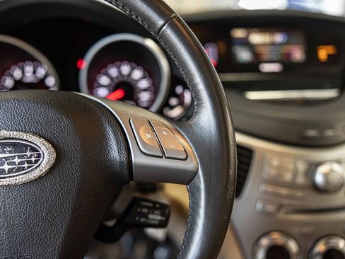 Used 2010 Subaru Tribeca Limited image 27