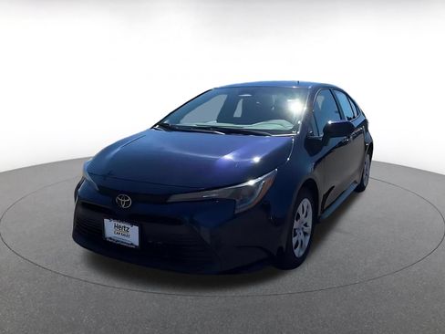 Used 2025 Toyota Corolla LE FWD image 7