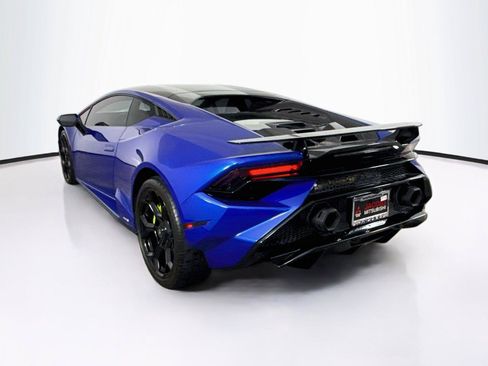 Used 2023 Lamborghini Huracan Tecnica RWD image 3