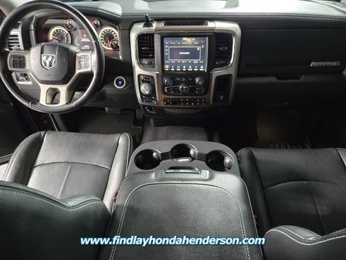 Used 2018 RAM 1500 Laramie w/ Convenience Group AWD/4WD image 17