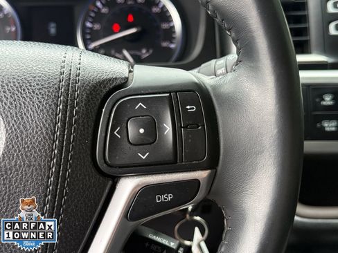 Used 2016 Toyota Highlander Plus AWD/4WD image 22