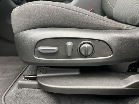 Certified 2023 Chevrolet Traverse LT image 10