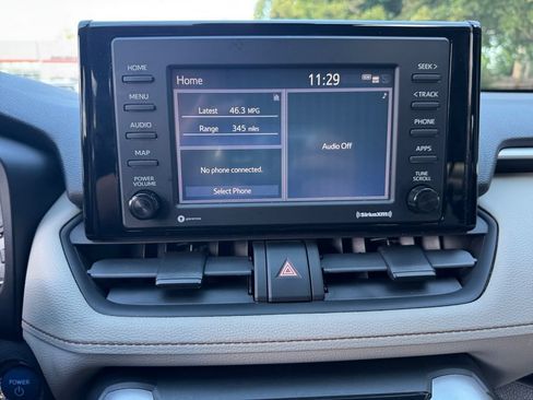 Used 2020 Toyota RAV4 XLE w/ Convenience Package AWD/4WD image 21