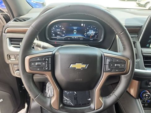 Used 2023 Chevrolet Tahoe High Country AWD/4WD image 15