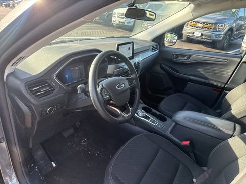 Used 2025 Ford Escape Active w/ Cold Weather Package FWD image 10