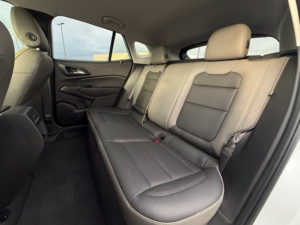 Used 2026 Chevrolet Trax ACTIV FWD image 25