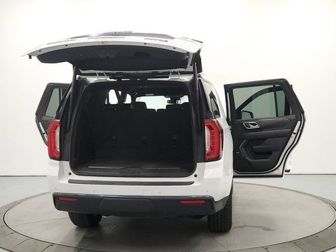 Used 2023 GMC Yukon AT4 w/ Technology Package AWD/4WD image 14