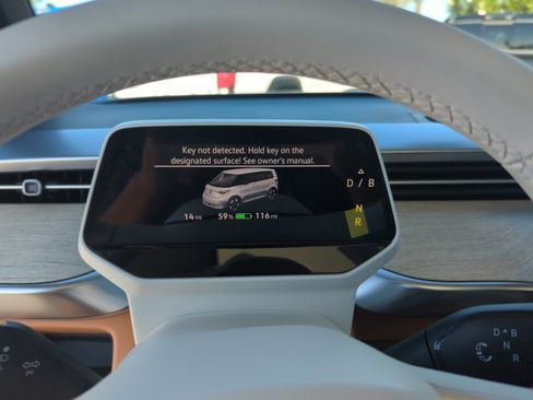 New 2025 Volkswagen ID. Buzz Pro S Plus image 10