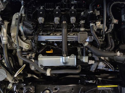Used 2025 Nissan Versa S w/ Trunk Package FWD image 30
