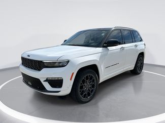 Used 2025 Jeep Grand Cherokee Summit AWD/4WD video 1