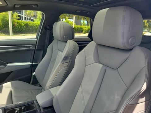 Used 2020 Audi Q3 2.0T Prestige AWD/4WD image 16