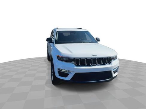 Used 2023 Jeep Grand Cherokee Limited image 4