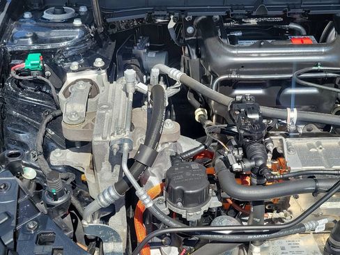 Used 2023 Mercedes-Benz EQB 300 4MATIC image 42