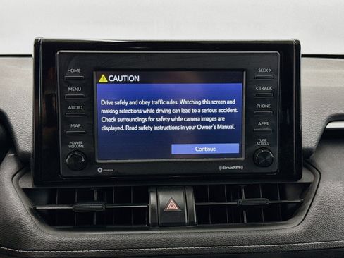 Used 2022 Toyota RAV4 LE FWD image 19