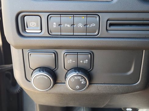 Used 2021 Chevrolet Tahoe LS image 27